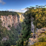 Parque_Nacional_de_Aparados_da_Serra_-_Cânion_Itaimbezinho_02